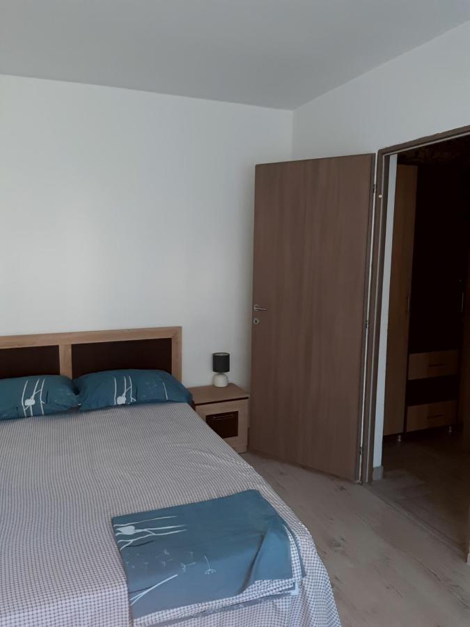 Apartament Laura Orşova Екстериор снимка