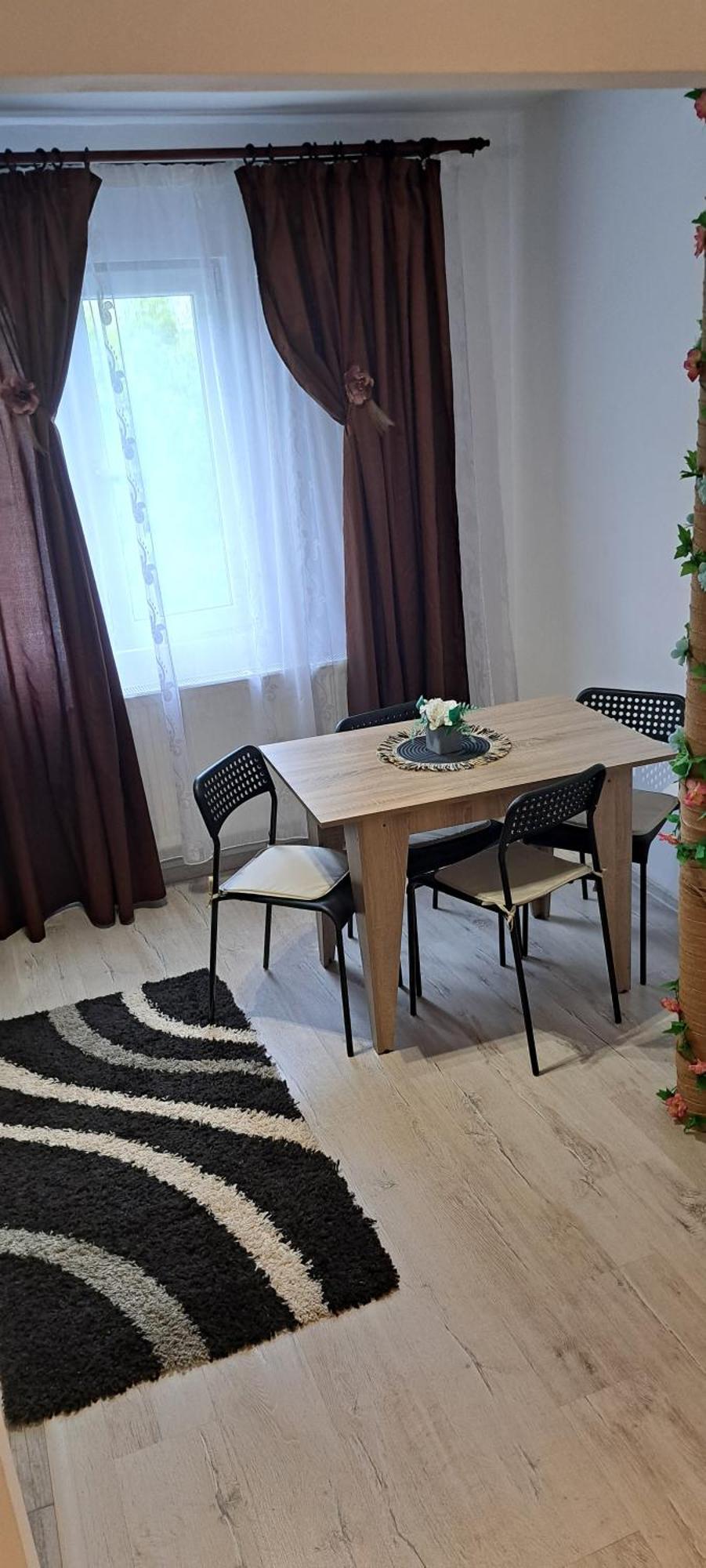 Apartament Laura Orşova Екстериор снимка