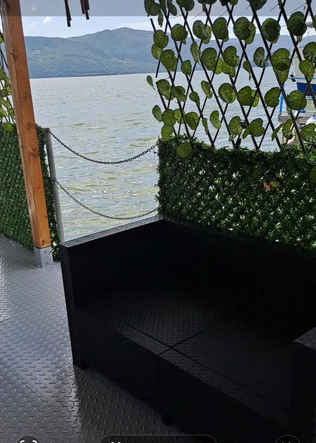 Apartament Laura Orşova Екстериор снимка